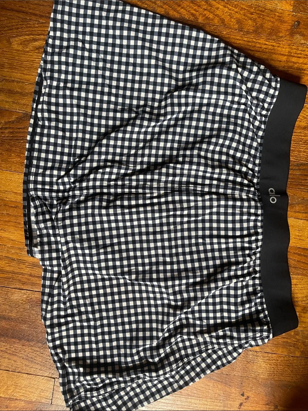 ALO Yoga Black & White Gingham Mini Skirt
